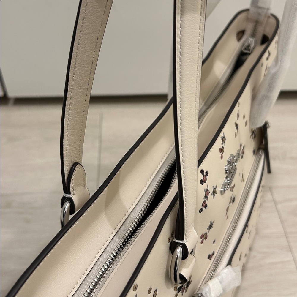 Coach (NWT) Station Tote with Star Print - Picture 8 of 16